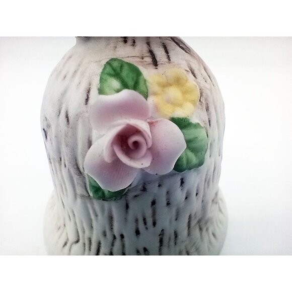 Bell Cardinal Porcelain Bird Figurine Perched Flowers Vintage 5" Vintage Walmart - Picture 7 of 15